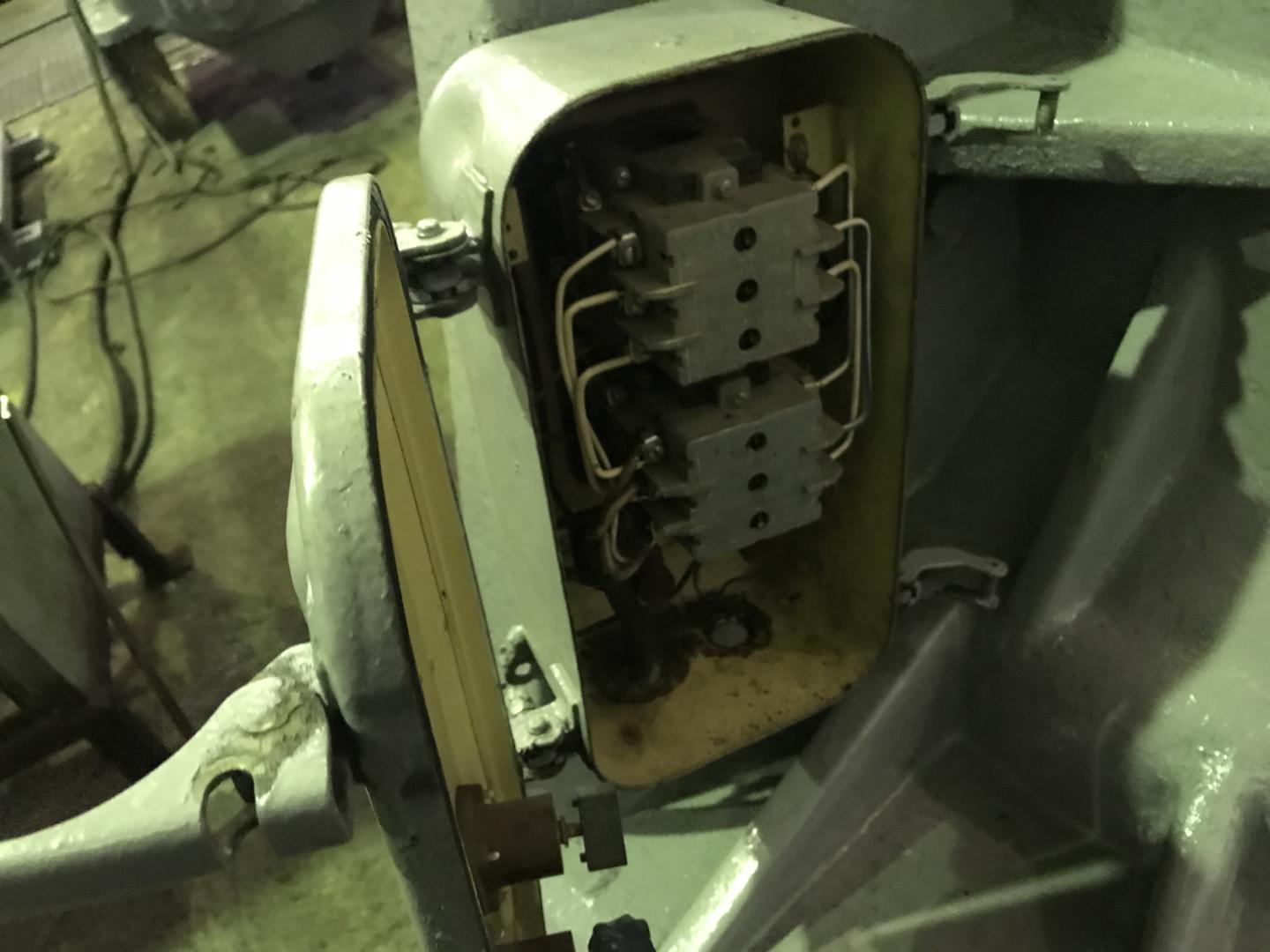 Вальцы листогибочные UBBD 12x3150 трех валковые. Страна производитель: Германия.